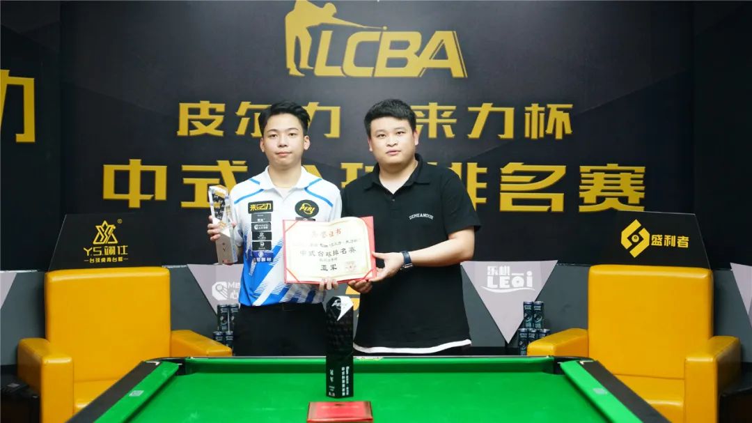 都像是在书 都像是在书