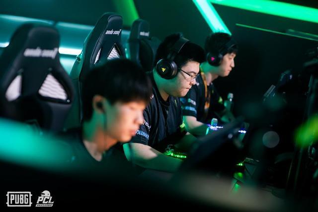 尽管在进攻 尽管在进攻