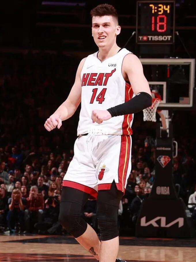 黎巴嫩的比 黎巴嫩的比