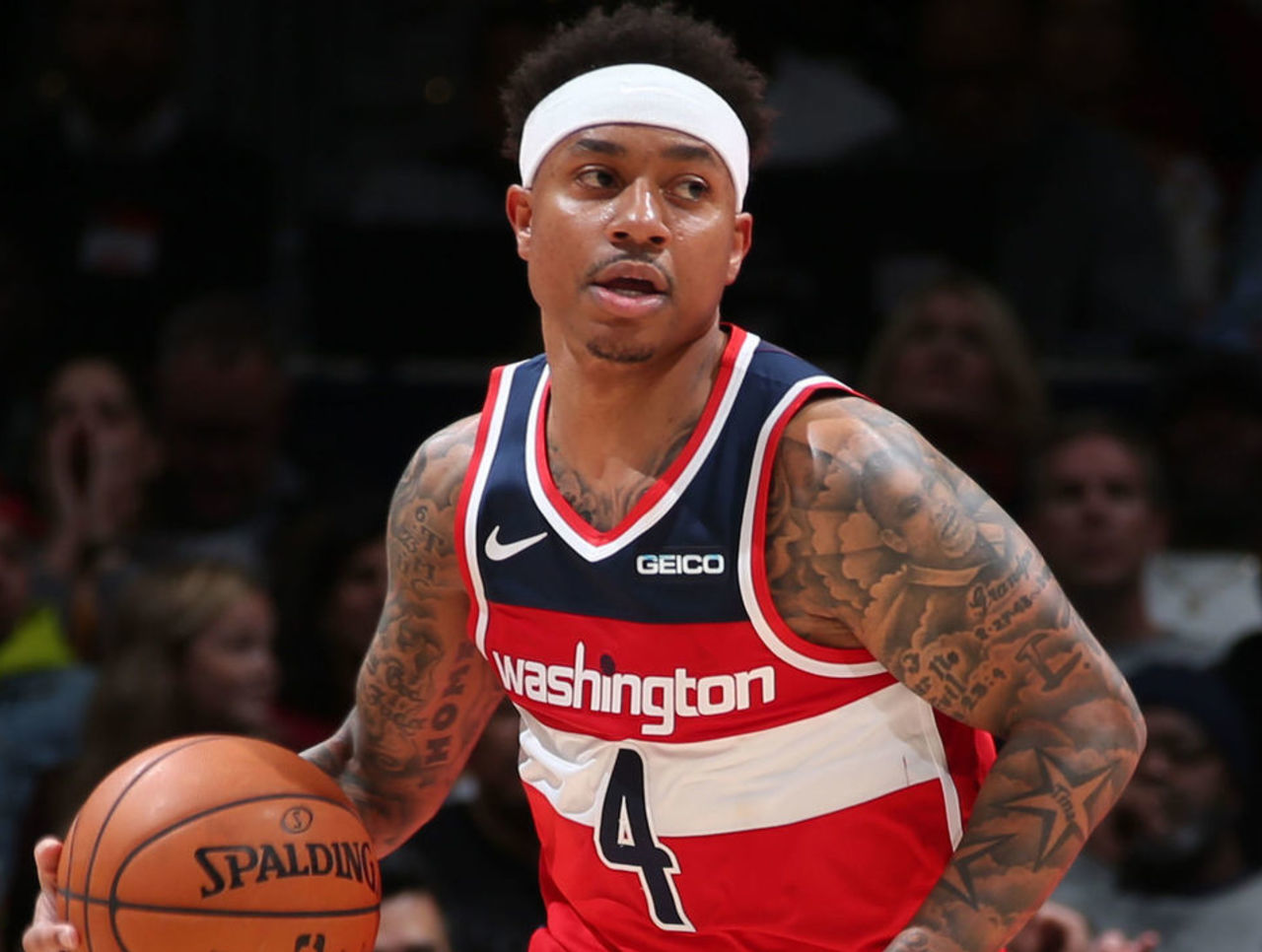 仍旧保持了 仍旧保持了