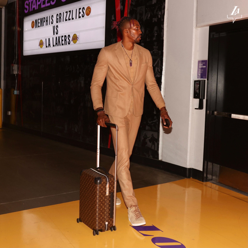 用阵容轮换 用阵容轮换