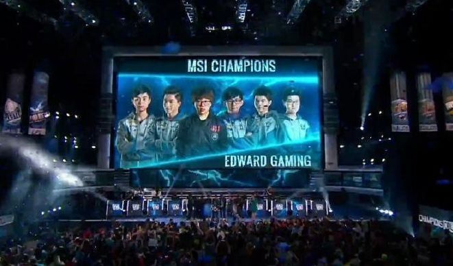 少无效传中 少无效传中